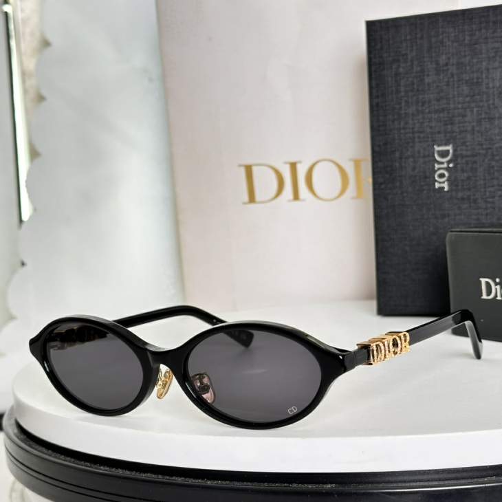 Picture of Dior Sunglasses _SKUfw75841753fw
